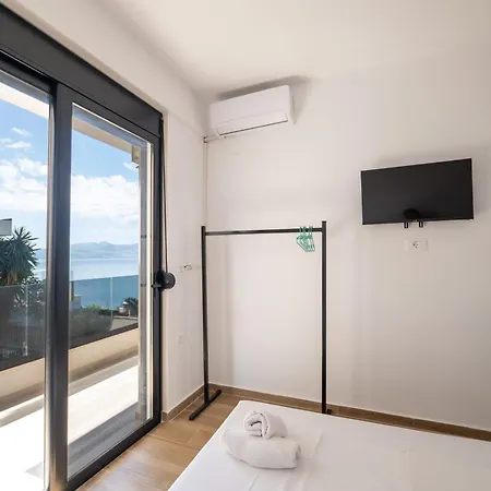 Golden Sun Rooms Sarande Exterior photo