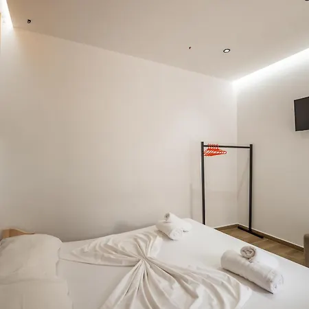 Golden Sun Rooms Sarande Exterior photo