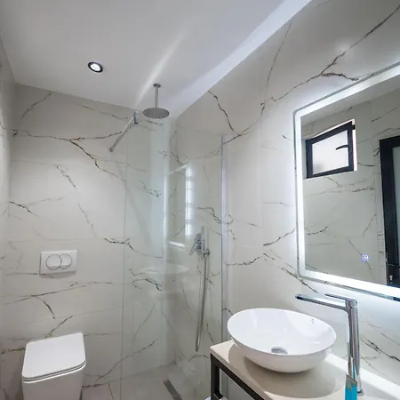 Golden Sun Rooms Sarande Exterior photo