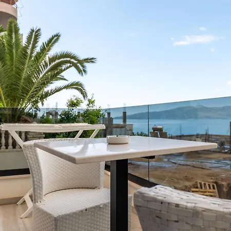 Golden Sun Rooms Sarande Exterior photo